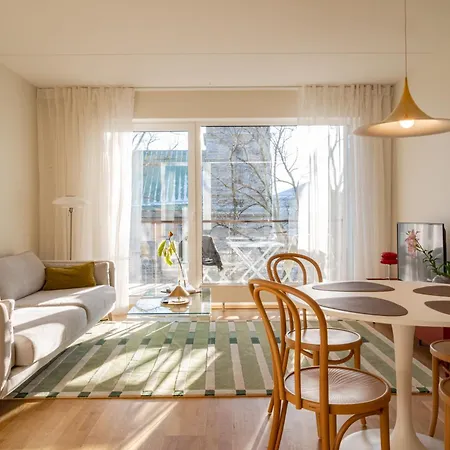 Apartment Freshly Renovated Next To Old Down