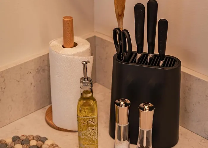 Lejlighed Freshly Renovated Next To Old Down